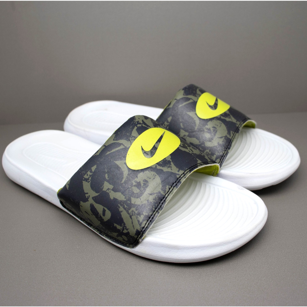 Nike Slide Womens Size 10 Green Black White Slip On Slides CN9676-201